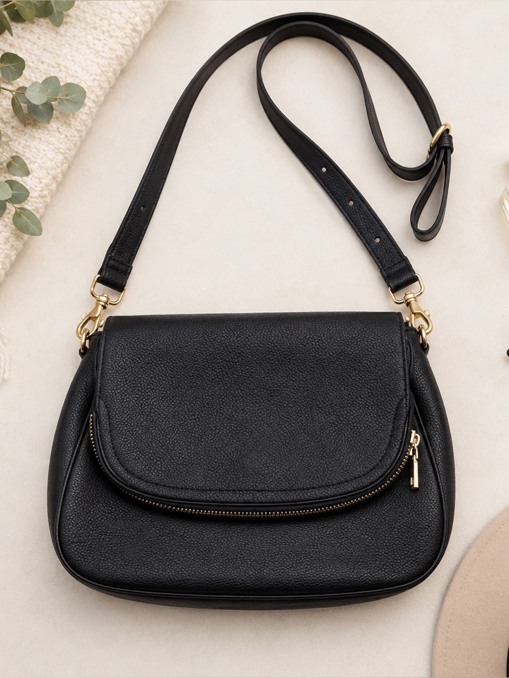 Tote Le Monde Venice Pebbled Leather Crossbody Bag Black Gold Hardware